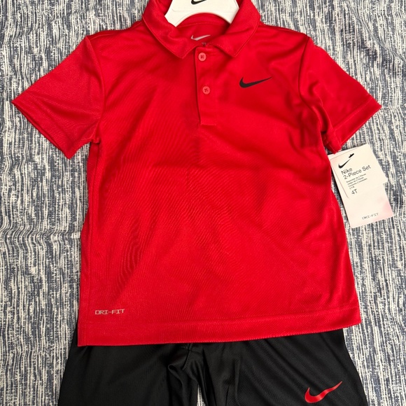 Nike Bundle 2 Piece Set size 4T-5 (New with tags) - Picture 4 of 4